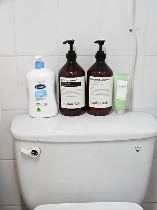 Hongdae, 10Mins To Hapjeong Station, Mangwon Station, 2 Rooms 3 Beds, Max 5Pax Seoul