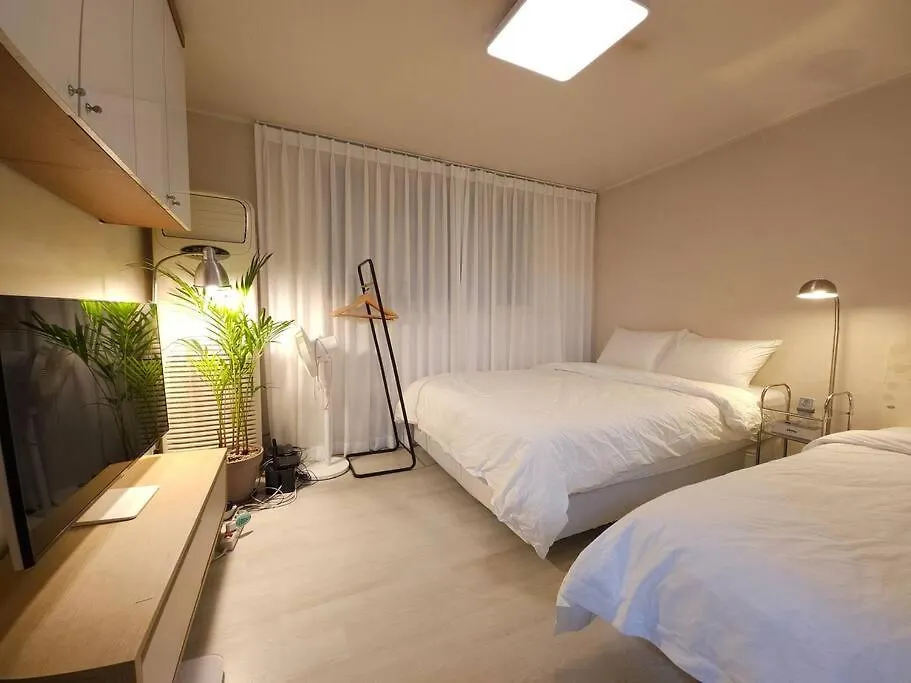 Hongdae, 10Mins To Hapjeong Station, Mangwon Station, 2 Rooms 3 Beds, Max 5Pax location